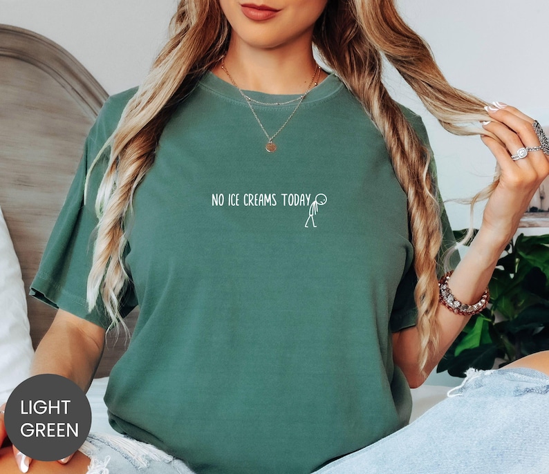 Camiseta Comfort Colors® "No Ice Creams Today", sudadera "Frozen Treat Break", camiseta "Postres Detox", cuello redondo "Sweet Tooth Pause" imagen 1