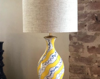 Table lamp made of hand-painted Italian vintage vase, lampshade made of linen. Special item!