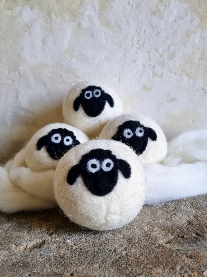 Boules de séchage entièrement en laine lot de 4. Laine britannique, faite main à Dartmoor. Sheep