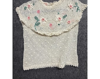 Vintage Cream Crochet Knit Floral Embroidered Capelet Top Sleeveless Cream