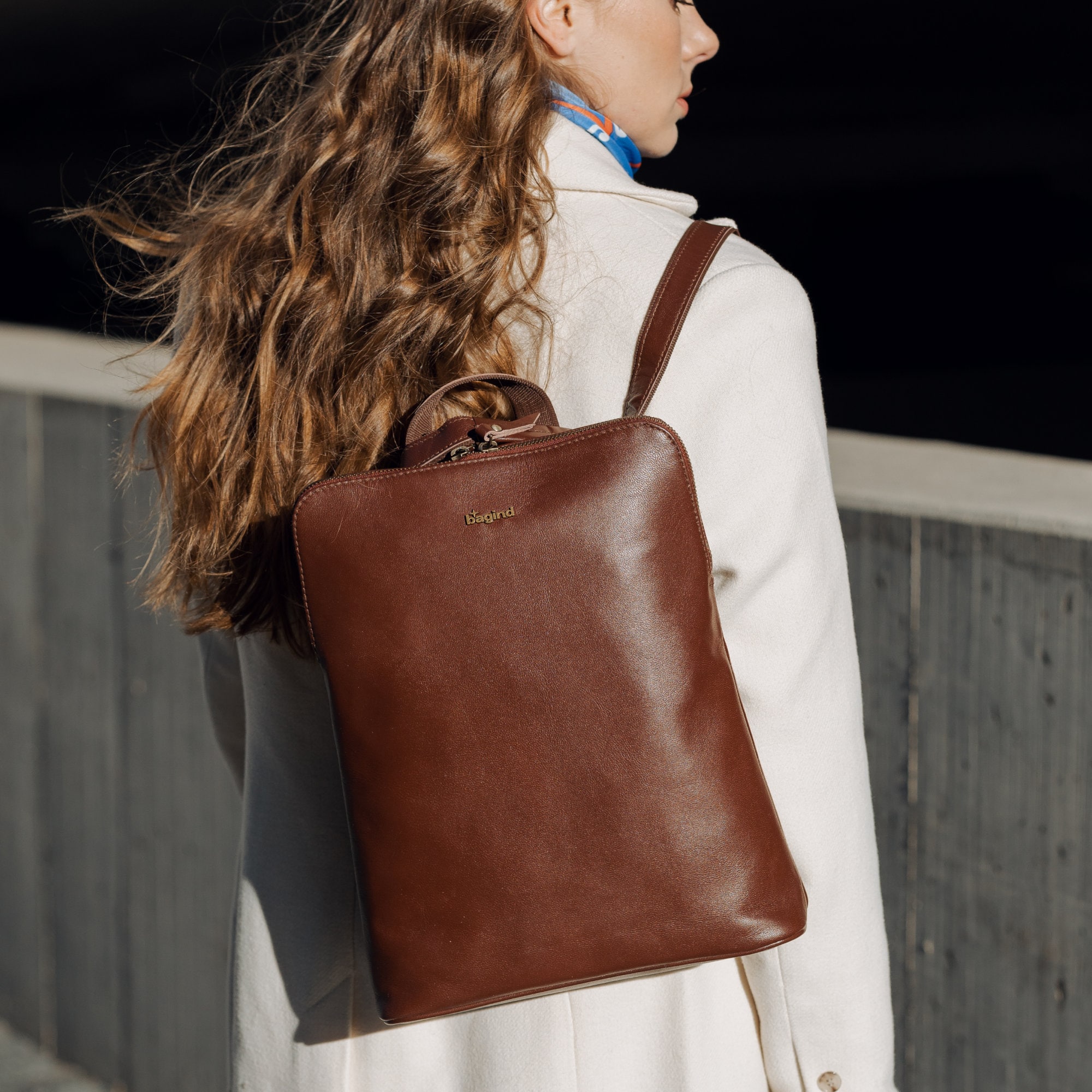 Leather shop bag back