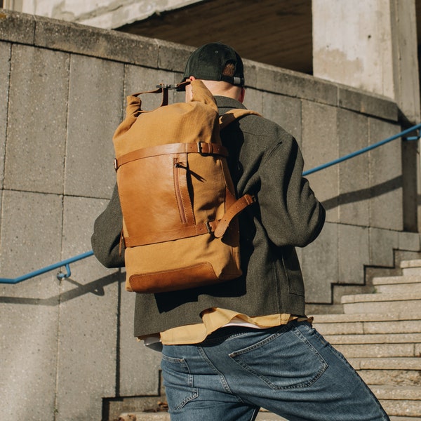 Mochila de viaje y ciudad de cuero de lona premium Montano Tramp - Mochila unisex hecha a mano para todos los días con cierre enrollable