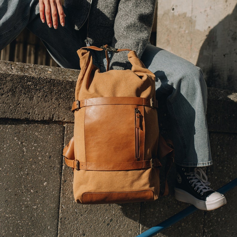 Premium Canvas Leather City And Travel Backpack Montano Tramp - Unisex Handmade Backpack for Everyday with Rolltop closing