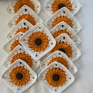 PATTERN - Sunflower granny square motif- with VIDEO Tutorials - instant download