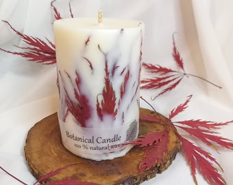 Botanical Candle in rot aus Rapswachs Dekokerze Meditation Kerzen Geschenk Yoga Naturwachs Geschenkkerze