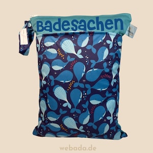 WETBAG MIT NAMEN, Wäschesack mit zwei Fächern "Wale" zum Kitastart, für feuchte Kleidung, Wechselwäsche, als Schwimmbeutel - robust