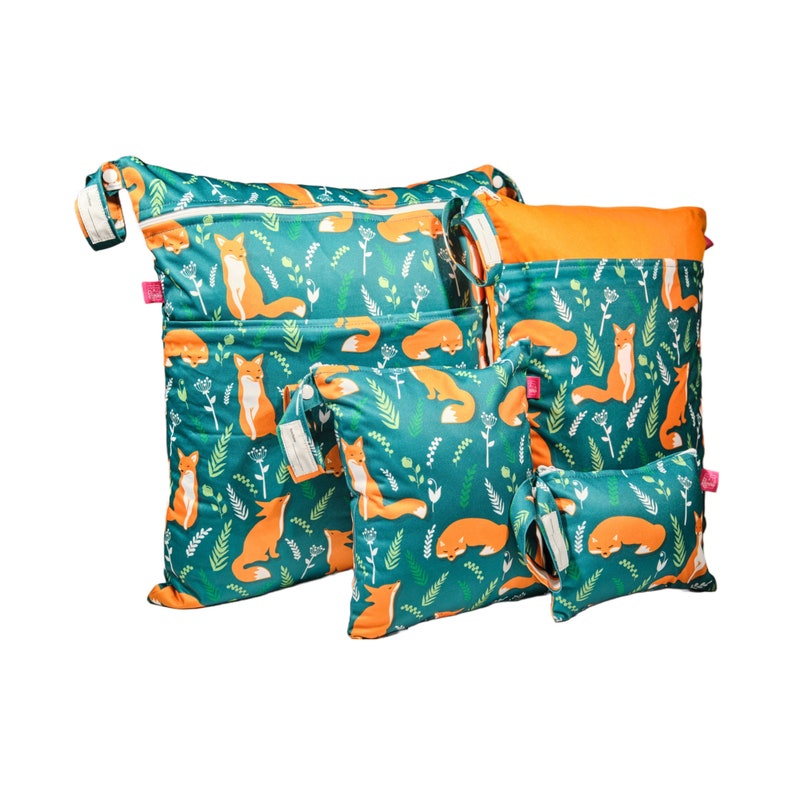 Wetbag 4er Set Fuchs mit Namensfeld: Badetaschen/Kitabeutel mit Nass/Trockenfach, Windeltasche/Wickeltasche, Maskentasche Bild 1