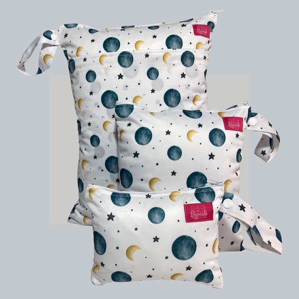 Wetbag set of 3 with planets: daycare bag with wet/dry compartment, diaper bag, diaper bag, mask case