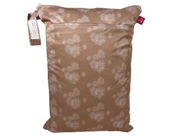 Nachhaltige Wetbag aus recyceltem Material "Zweige Mocca" (ca. 30 x 40 cm) für feuchte Kleidung, Wechselwäsche, Regenkleidung, Badesachen