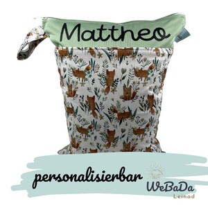 Personalisierbare Wetbag "Füchse": Wäschebeutel mit 2 Fächern für Badesachen, Stoffwindeln, Wechselkleidung für Kita und Alltag - Kitastart!