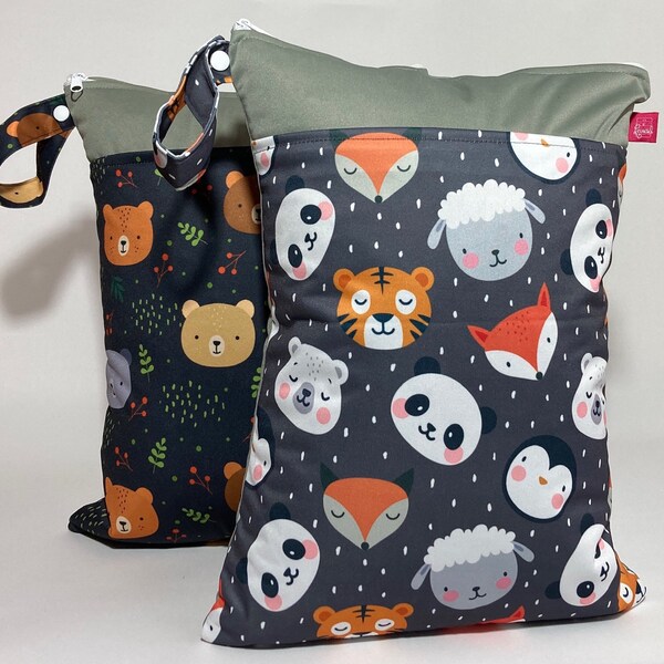 Wetbag 2er Set mit Namensfeld (ca. 30 x 40 cm): Bären, Fuchs, Tiger