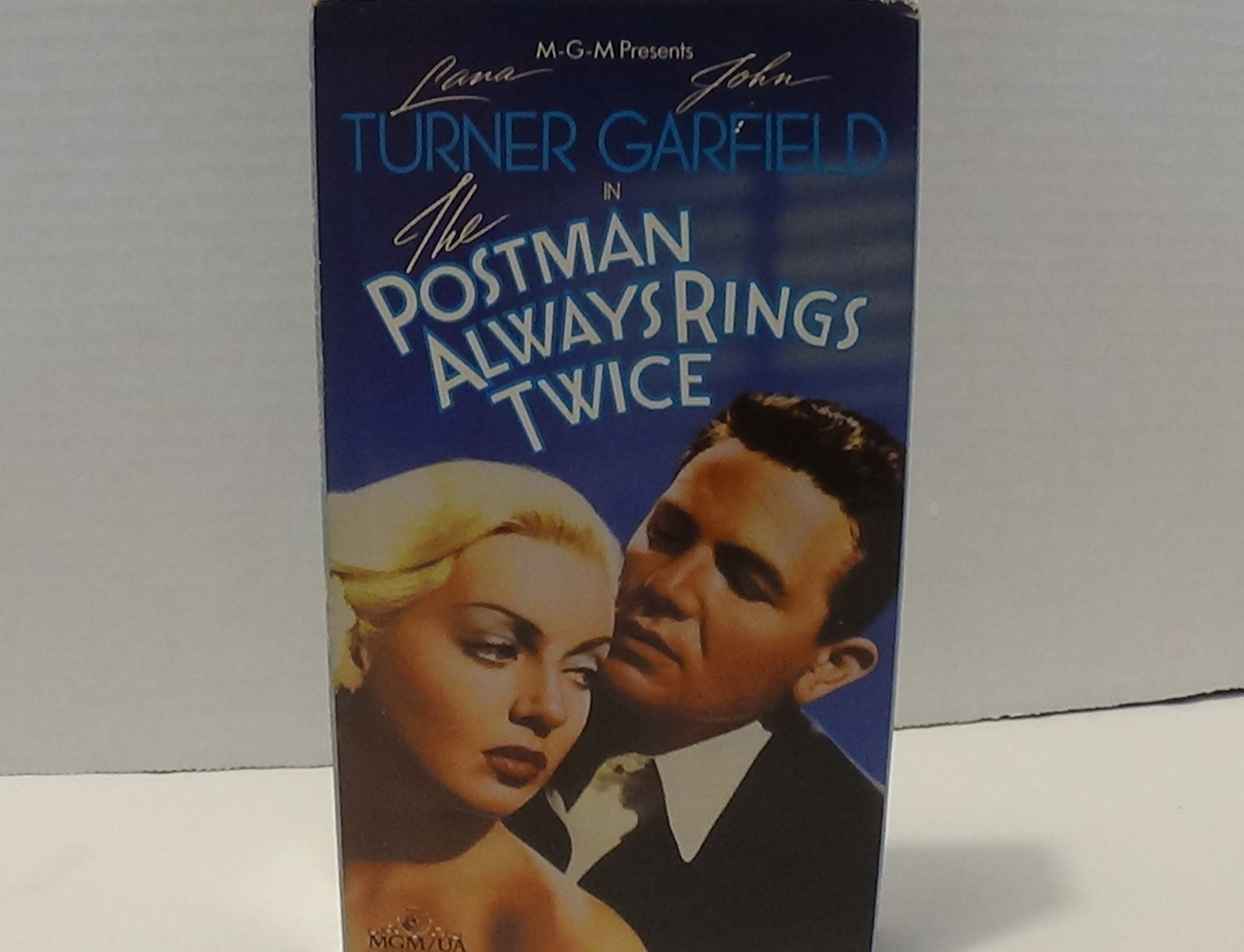 THE POSTMAN ALWAYS RINGS TWICE (1946) POSTER PRT 027 Stock Photo - Alamy