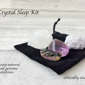 Gemstone Sleep Kit / Crystals for Good Sleep and Insomnia with black velvet pouch / Lepidolite, Chariote, Amethyst, Milky Dream Quartz, Gift