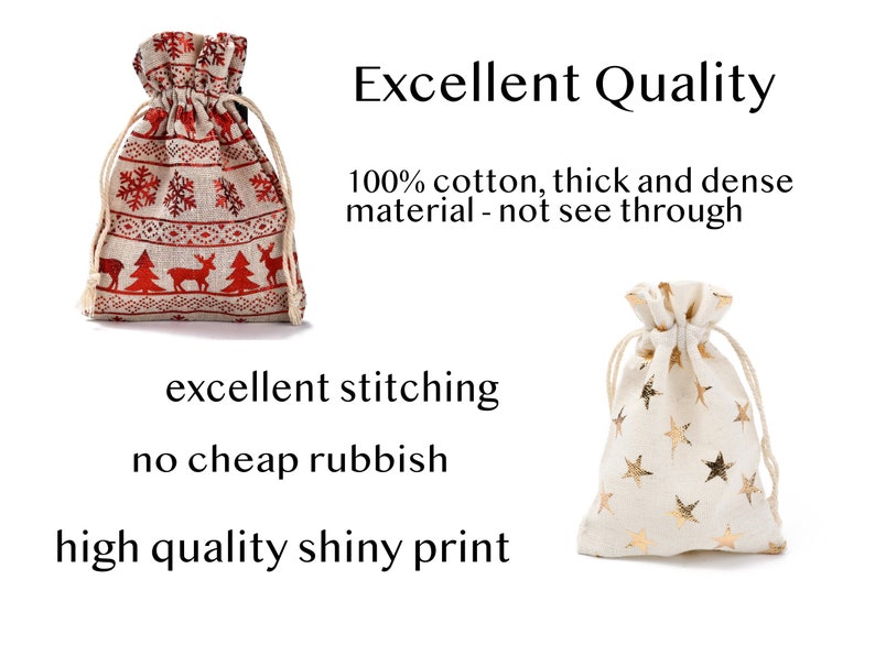 Puede incluir: Dos bolsas de regalo con cord&oacute;n. Una es beige con un patr&oacute;n navide&ntilde;o rojo de &aacute;rboles, copos de nieve y renos. La otra es beige con patrones de estrellas doradas. El texto dice "Excellent Quality", "100% algod&oacute;n, material grueso y denso - no transparente", "excelente costura", "sin basura barata" e "impresi&oacute;n brillante de alta calidad".