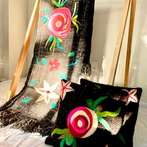 Hand-Embroidered & Handwoven Sheep Wool Throw and 2 Pillow cover/ Hand-knitted / Handmade decor / Comfy / Natural Colors / Made in Argentina