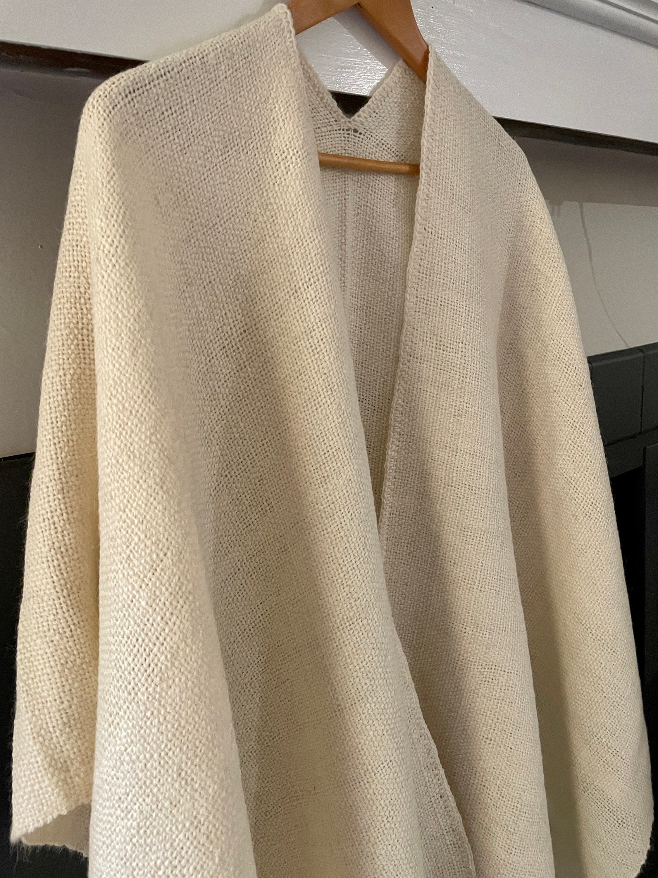 Luxury Handmade Llama Ruana – Soft & Warm Llama Wool Wrap From ...
