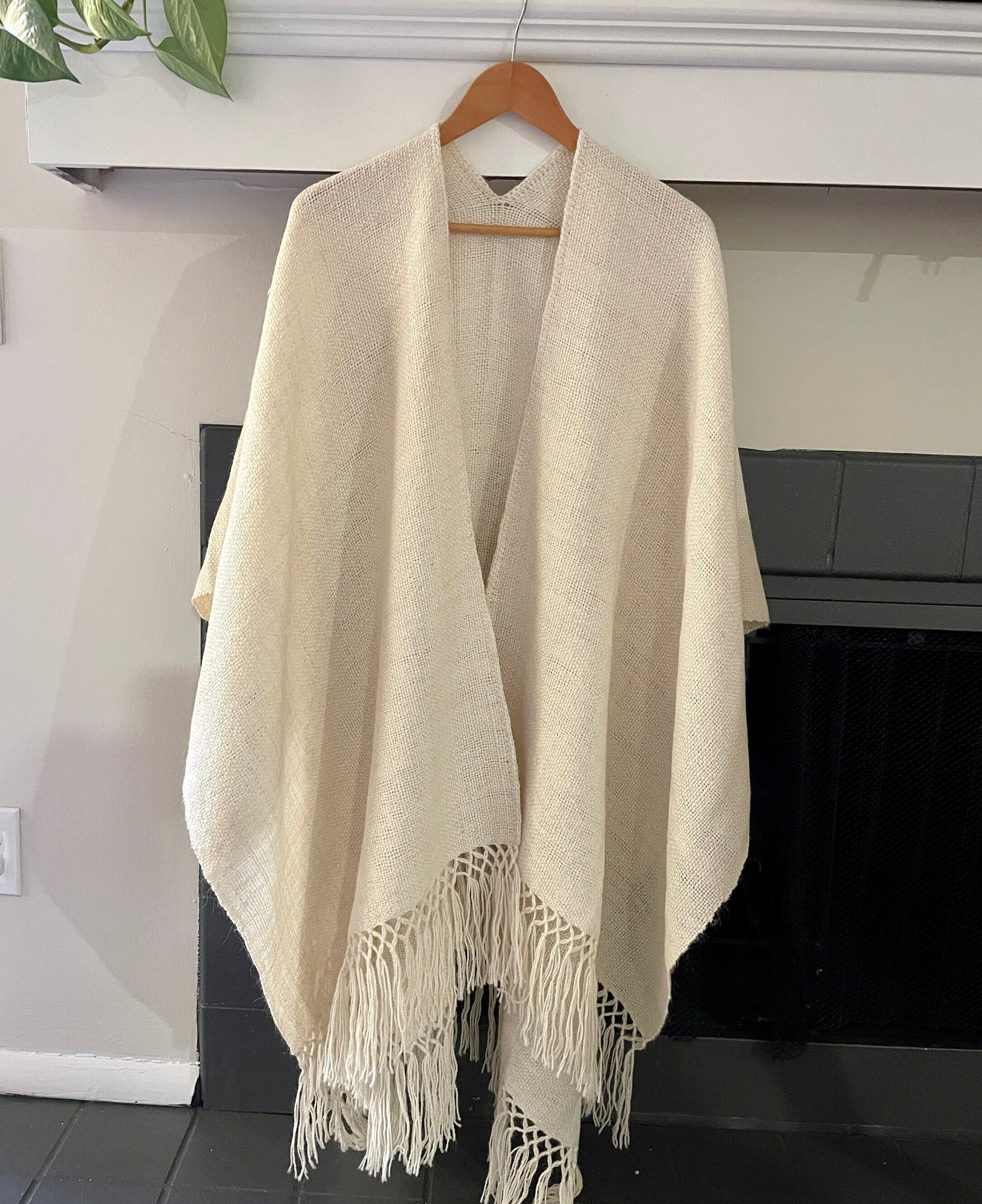 Luxury Handmade Llama Ruana – Soft & Warm Llama Wool Wrap From ...