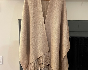 Luxury Handmade Llama Ruana – Soft & Warm Llama Wool Wrap From ...