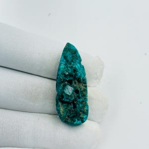 Dioptase Crystal - Dioptase Specimen - Dioptase - Green Dioptase Crystal - Dioptase Congo - Raw Dioptase Crystal - Dioptase Crystal