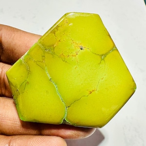 Natürlicher tibetischer Türkis-Cabochon – 225,37 Karat, freigeformter, loser Edelstein zur Schmuckherstellung