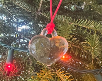 Vintage Heart Kosta Boda Clear Glass Hanging Sun Catcher Swedish Scandinavian Glass Christmas/Holiday Ornaments.
