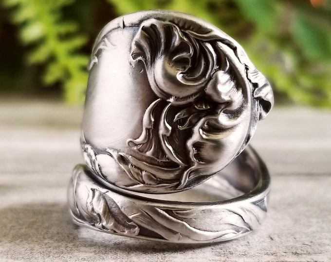 Iris Flower Spoon Ring, Vintage Iris Floral Spoon Ring, Antique Sterling Spoon Ring, Sterling Silver Spoon Ring, Unique Botanical Ring, 1306