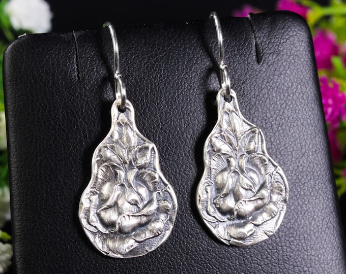 Elegant Rose Dangle Earrings, Sterling Silver Rose Blossom Earrings, Dangley Rose Silver Earrings, Floral Earrings, Bridal Earrings, 290-E