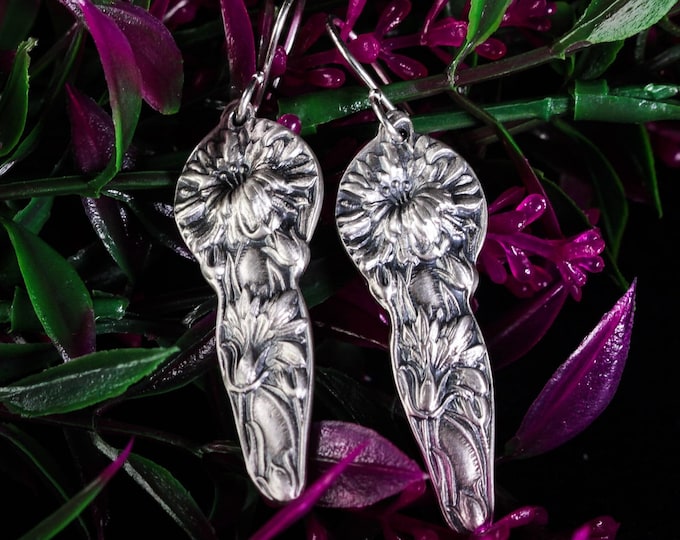 Chrysanthemum Earrings, Art Nouveau Earrings, Chrysanthemum Flower Earrings, Silver Flower Earrings, Chrysanthemum Dangle Earrings 344-A