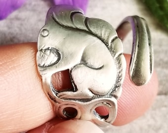 Adorable Squirrel and Acorn Ring, Silver Squirrel Ring, Sterling Animal Ring, Antique Silver Ring, Vintage Ring, Nature Inspired, 1068