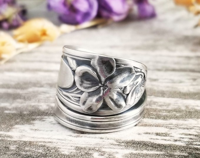 Violet Sterling Flower Spoon Ring, Vintage Floral Silver Spoon Ring, Vintage Flower Ring, Sterling Silver Botanical Ring, Violet Ring, 913