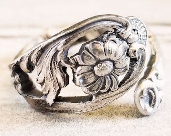 Petite Silver Daisy Ring, Daisy Sterling Spoon Ring, Vintage Flower Spoon Ring, Art Nouveau Spoon Jewelry, Sterling Silver Spoon Ring, 816