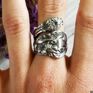 1900's Whiting Lily Ring, Vintage Wildflower Bloom Ring, Sterling Silver Jewelry Gift, Elegant Antique Art Nouveau Spoon Ring, 744