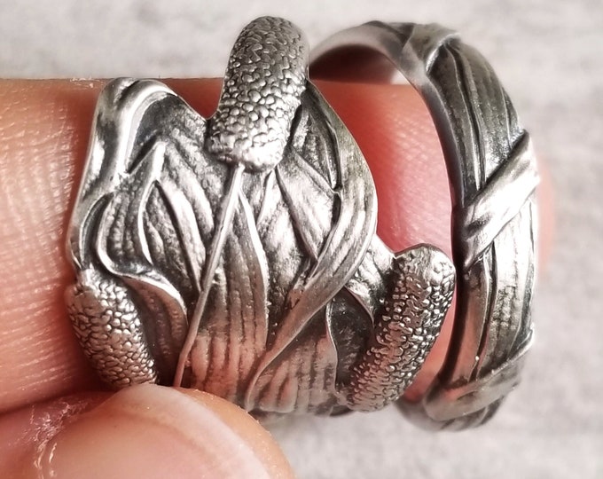 Sterling Cattail Wrap Ring, Nature-Inspired Pond Ring, Vintage Spiral Leaf Ring, Vintage Leaf Jewelry, Unique Art Nouveau Silver Ring, 1122