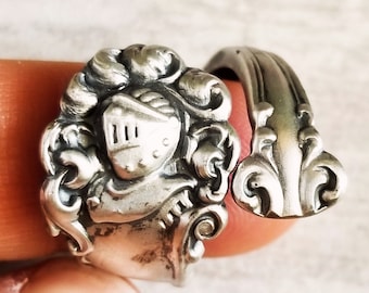 Sterling Silver Knight Ring, Sterling Heraldic Ring, Medieval Knight Ring, Vintage Spoon Ring, Knight in Shining Armor, Gift for Him, 204