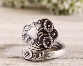 Dainty Wild Poppy Bloom Ring, Sterling Poppies Wildflower Ring, Vintage Flower Ring, Art Nouveau Sterling Silver Flower Spoon Ring, 1666B