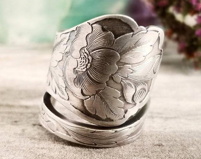 Engraved Wild Rose Ring, Vintage Adjustable Silver Rosa Ring, Sterling Rosa Canina Bloom Ring, Sterling Antique Floral Ring, 1977