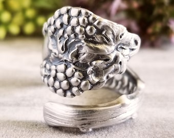 Sterling Grape Ring, Silver Spoon Ring, Grape Vine Ring, Vintage Spoon Ring Jewelry, Grape Spoon Ring, Art Nouveau Grape, Wine Lover, 1250