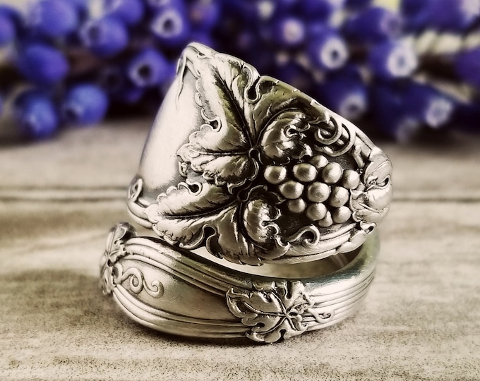 Sterling Vitis Wrap Ring, Silver Uva Ring, Grape Vine Spiral Ring, Vintage Grape Spoon Ring, Art Nouveau Raisin Ring, Wine Lover Ring, 1695