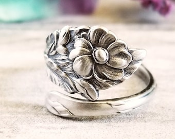Dainty Daisy Wrap Ring, Sterling Daisy Ring, Flower Ring, Vintage Sterling Silver Ring, Vintage Floral Ring, Sterling Spoon Ring, 1514