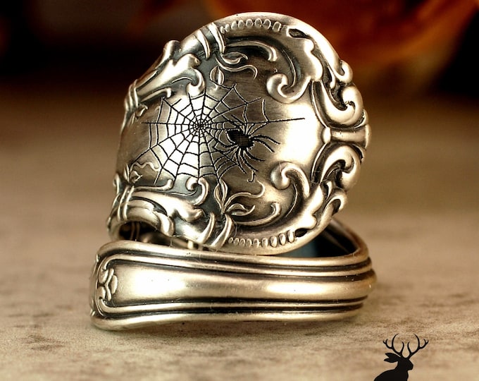 Sterling Silver Spider Web Ring, Elegant Engraved Spider on Web Ring,  Gothic Noveau Arachnid Ring, Silver Victorian Witch Ring, 5024