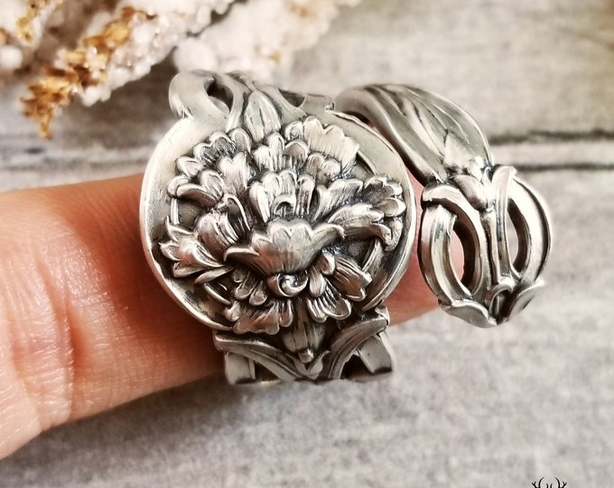 Art Nouveau Dianthus Ring, Antique Carnation Floral Bloom Ring, Elegant Flower Ring, Handmade Floral Jewelry, Sterling Spoon Ring, 392