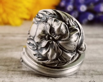 Elegant Viola Ring, Vintage Pansy Ring, Flower Gardeners Ring, Spring Bloom Wrap Ring, Antique Sterling Silver Spoon Ring, 1257
