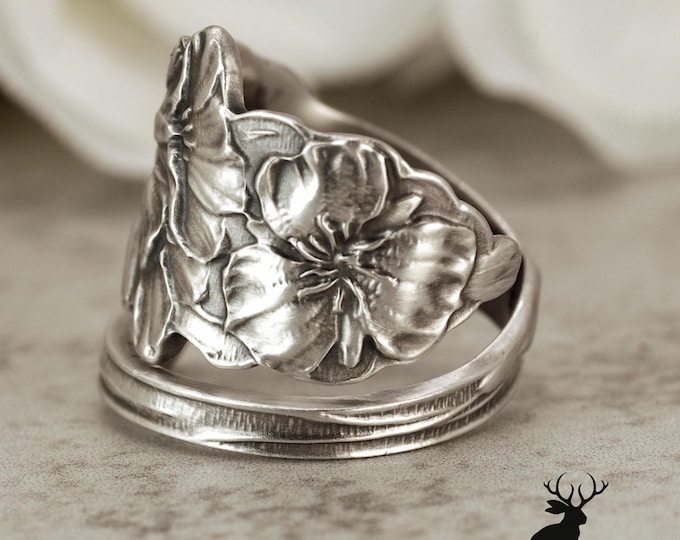 Elegant Pansy Wrap Ring, Vintage Pansy Flower Gardeners Gift, Elegant Silver Flower Bloom Ring, Vintage Sterling Silver Spoon Ring, 2404