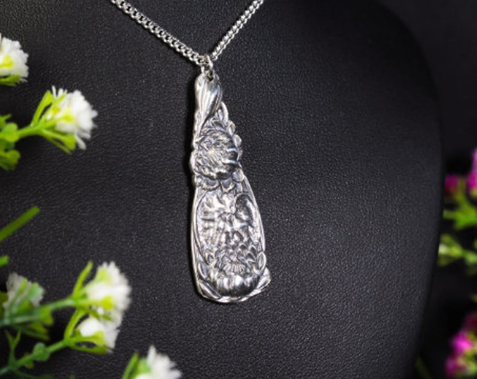 Sacred Lotus Necklace, Waterlily Sterling Pendant, Nature Inspired Necklace, Flower Necklace, Unique Jewelry, Bridesmaid Gift,  139-P