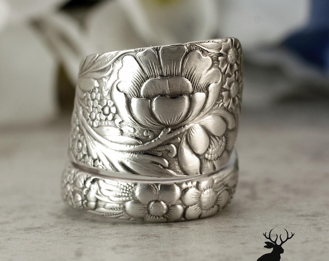 Wide Floral 925 Sterling Spoon Ring, Antique Wallace RW and S Silver, Botanical Gardeners Gift, Art Nouveau Flower Wrap Ring, 2408