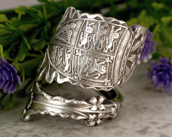 Coat of Arms Ring, Honor Crest Ring, Sterling Heraldic Ring, Medieval Ring, Vintage Historic Nobility Ring, Silver Knight Spoon Ring, 2203