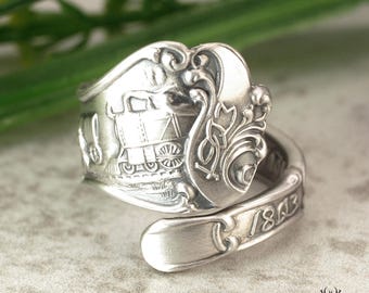 Train and Pioneers Wrap Ring, Sterling Spiral Ring, Western Spoon Ring, Vintage Train Spoon Ring, Antique Sterling Silver Spoon Ring, 1403B
