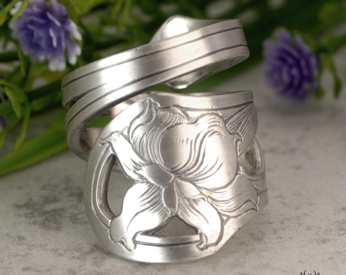 Sterling Orchid Wrap Ring, Antique Silver Phalaenopsis Spiral Ring, Vintage Botanical Jewelry, Unique Sterling Silver Spoon Ring, 989