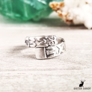 Petite Totem Pole Ring, Small Silver Native Tribal Ring, Sterling Spoon Ring, Vintage Spoon Ring, Vintage Alaskan Inuit Spoon Ring, 877