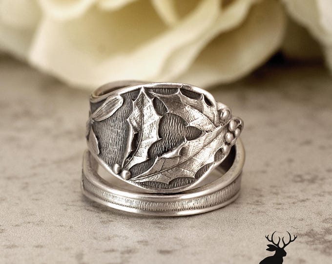 Dainty Holly Ring, Sterling Art Nouveau Holly Sterling Wrap Ring, Antique Christmas Silver Ring, Mistletoe Ring, Plant Spoon Ring, 2459